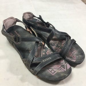 Merrell Keepsake Women's Size 9 Black Lilac Air Cushion Sole Sandals J289635C